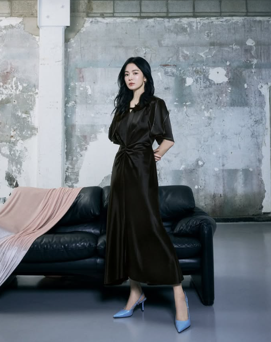 배우 <b>송혜교</b>, 연기 위해 <b>6개월</b>간 <b>흡연</b> 연습(ft. 영화 검은 수녀들)