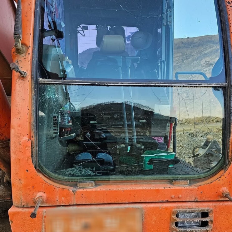 두산 DX300LC 2011년식 3500만원 판매합니다. 두산 DX300LC 2011년식 3500만원 판매합니다.