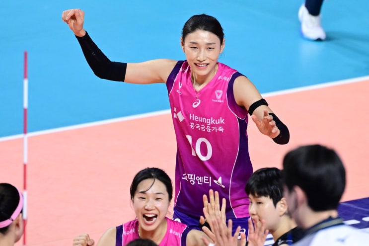 <b>김연경</b> “지금이 가장... 해피엔딩' 위해 다시 뛰는 <b>흥국생명</b>