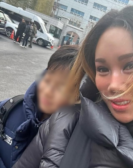 '<b>강원래</b>' <b>김송</b> "남편 숭배한 결론이 내 삶..<b>이혼</b>으로 벗어나고... 