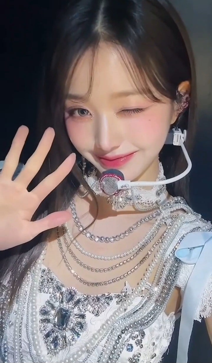 IVE Wallpaper Share
