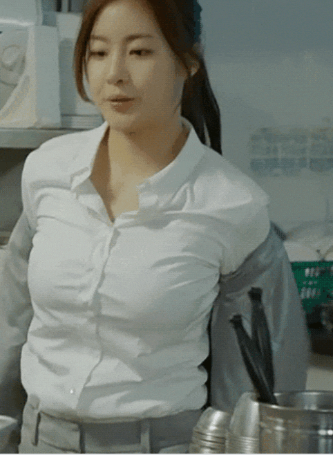 결혼하고 딸이 둘인 강소라 근황(안영이 오피스룩 gif 움짤)