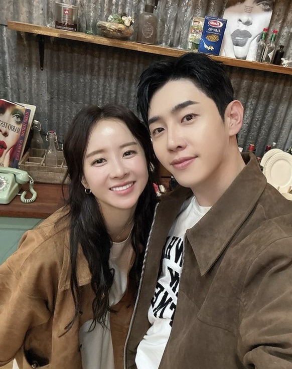 결혼 앞두고 소속사 돌연 결별…<b>은가은 전속계약 분쟁</b> 이어 왜?