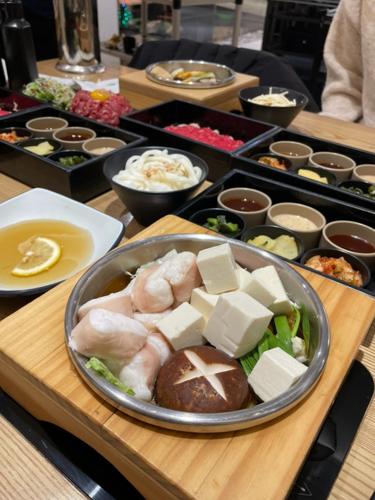  고터 파미에스테이션 맛집 일상정원 센트럴시티점 스키야키, 모츠나베 청첩장모임 후기