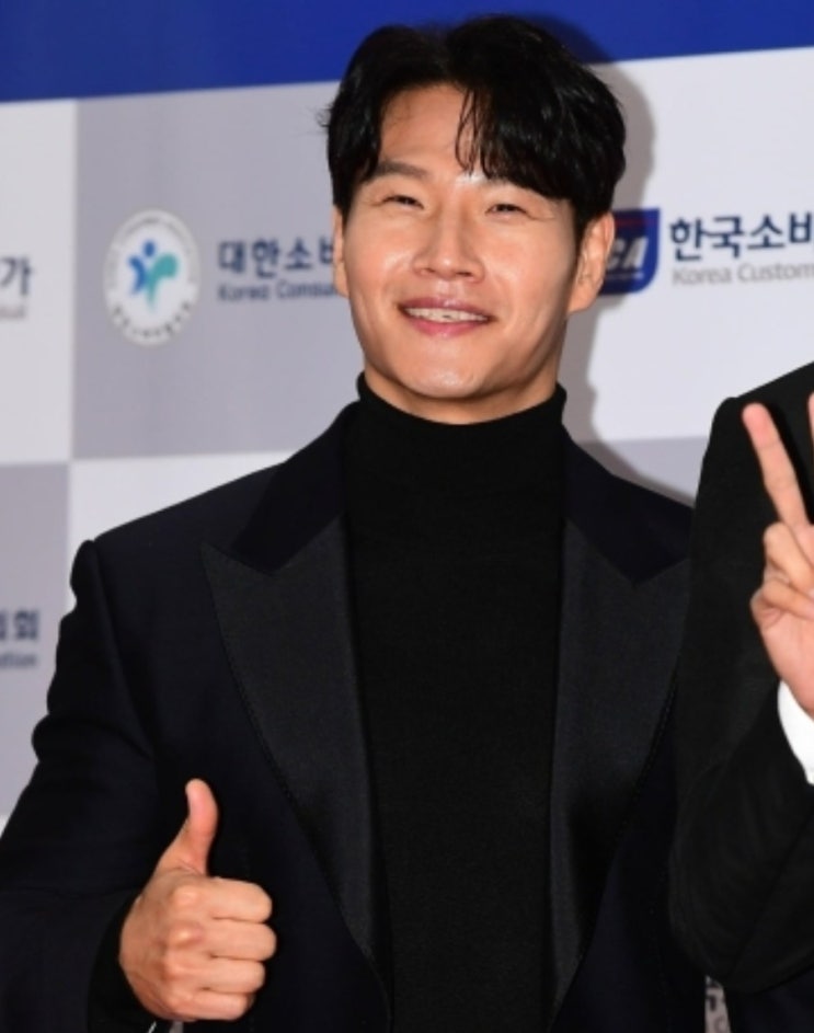 <b>김종국</b>,<b>결혼설</b> 터졌다?!"LA에 아이 있어, 올해 할아버지 돼"
