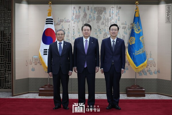 윤대통령 서울구치소 국군병원, <b>윤 대통령</b>, <b>헌법재판소</b> 심리 후... 