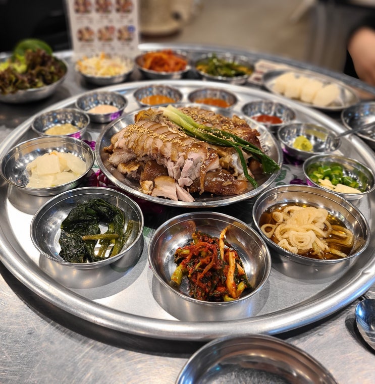  인천대입구역에 있는 인천 송도 족발 맛집 완미족발 인천송도점(ft. 족발오마카세)
