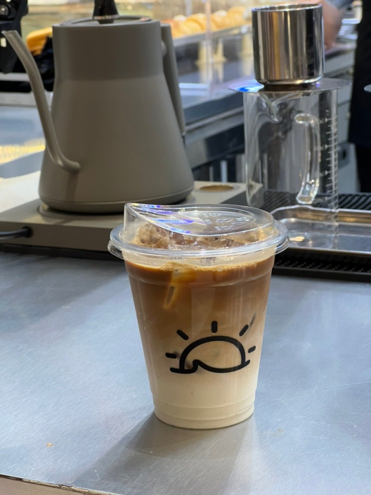  [태국 카페 정보] 파타야 터미널 21 라떼 맛집 '선셋 커피 로스터'(sunset coffee roasters)