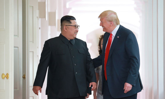<b>트럼프</b>, <b>북한</b>은 <b>핵보유국</b>...김정은과의 관계는?