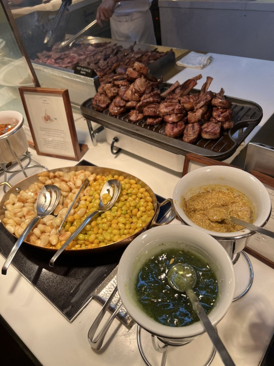 Premium Weekend Lunch Buffet at La Seine, Jung-gu Seoul 8