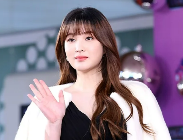 <b>율희</b>, 최민환과 이혼 후 <b>배우</b>로 새 출발…‘내 파트너는 악마’... 