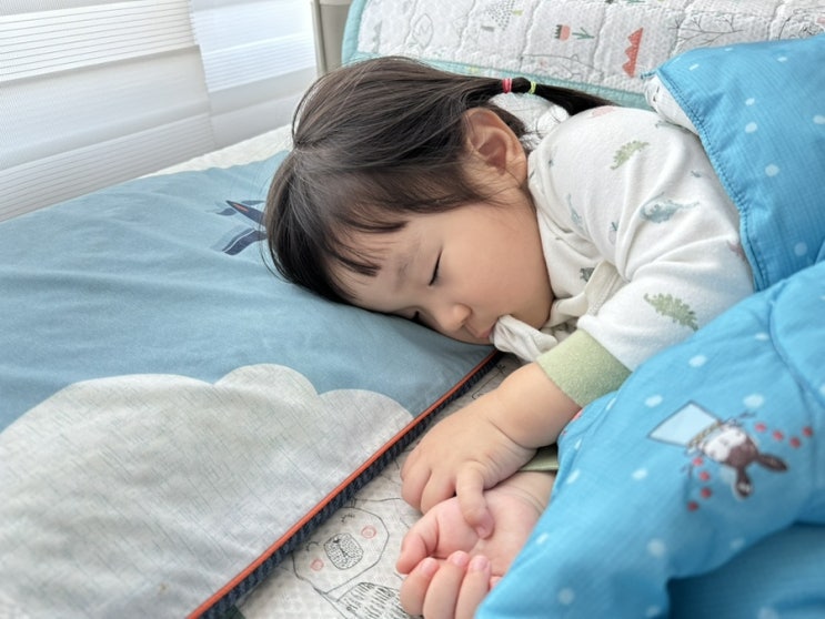 빨기 욕구 심한 4살 아기 구강기 언제까지 될까? 신생아 시기와 같아