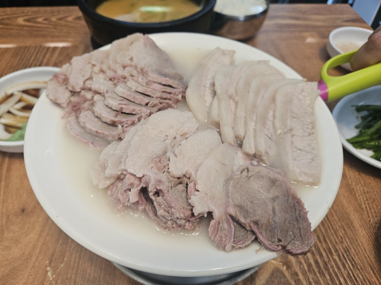  연산동 돼지국밥맛집 수복돼지국밥 3대째 돼지국밥집