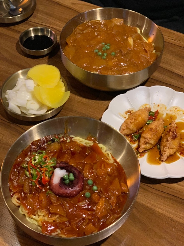  제국의 아이들 김태헌이 운영하는 양재역 맛집 양재역 술집 ‘미몽 양재역점’