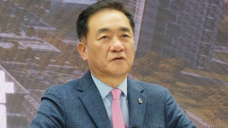  정장선 평택시장, "미래 산업과 균형 발전으로 글로벌 도시 평택 완성할 것"