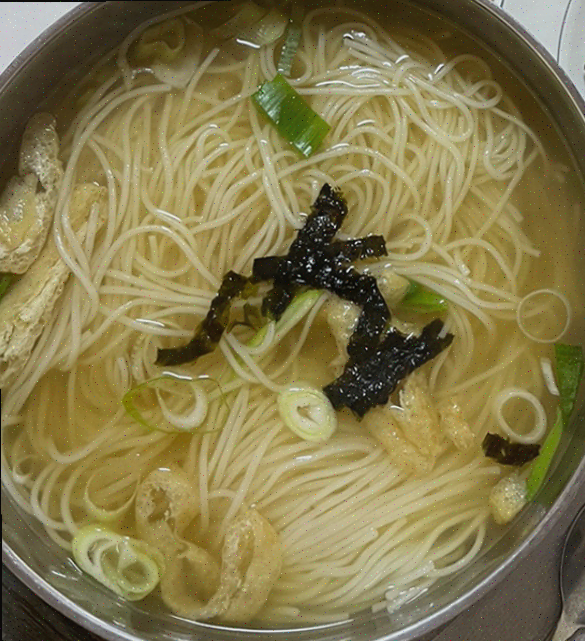  일산 찐 국수 맛집 진밭국수, 따뜻한 잔치국수로 가족 외식 분위기 한껏