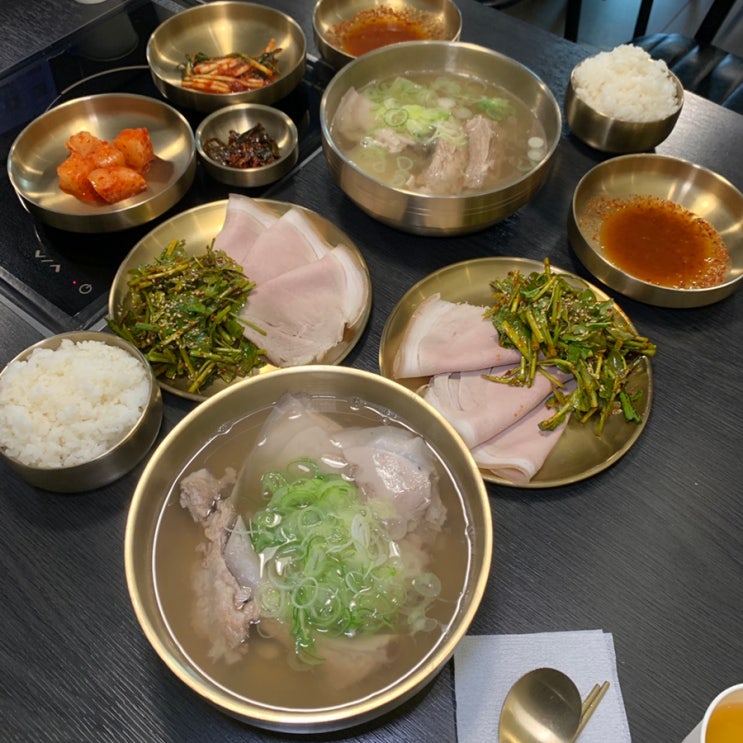  성수 점심 맛집 돈골약방 맑은돼지 따로 곰탕세트 리뷰