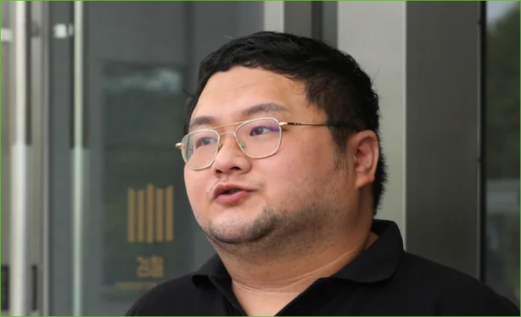 '<b>쯔양 공갈 협박</b>' 수천만원 뜯어낸 <b>구제역</b>·<b>카라큘라 보석 석방</b>