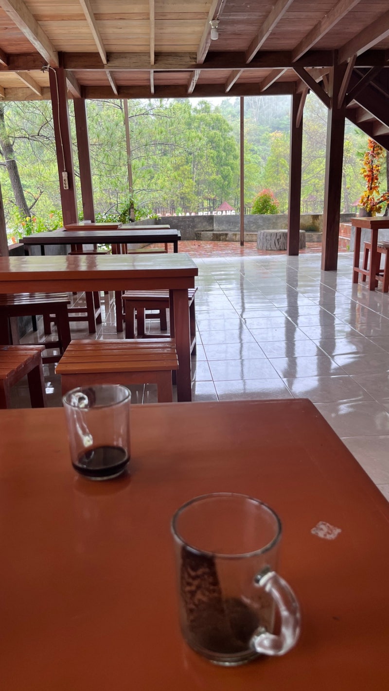 🇮🇩250122 인도네시아 4 #마나도 4 #토모혼 2 <혐오주의>토모혼 전통 시장, 와루가, 투밈페라스 폭포, Sate Ragey  Anugerah, Hot spring : 네이버 블로그