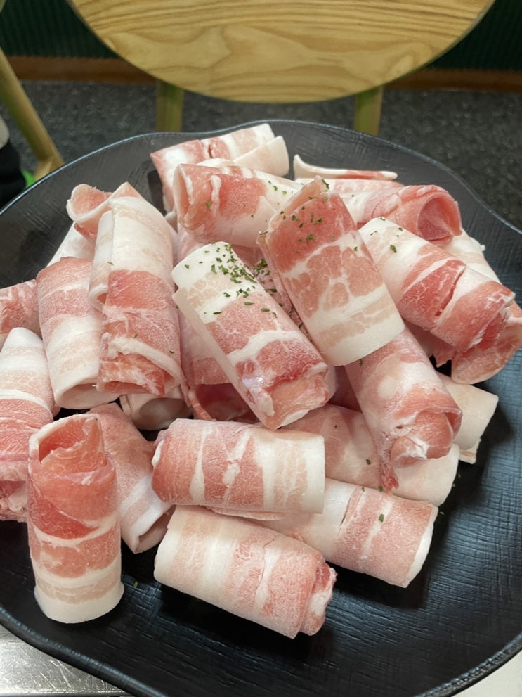  제주 아라동 꽃잎 대패 삼겹살 셀프 바 내 돈 내산 후기
