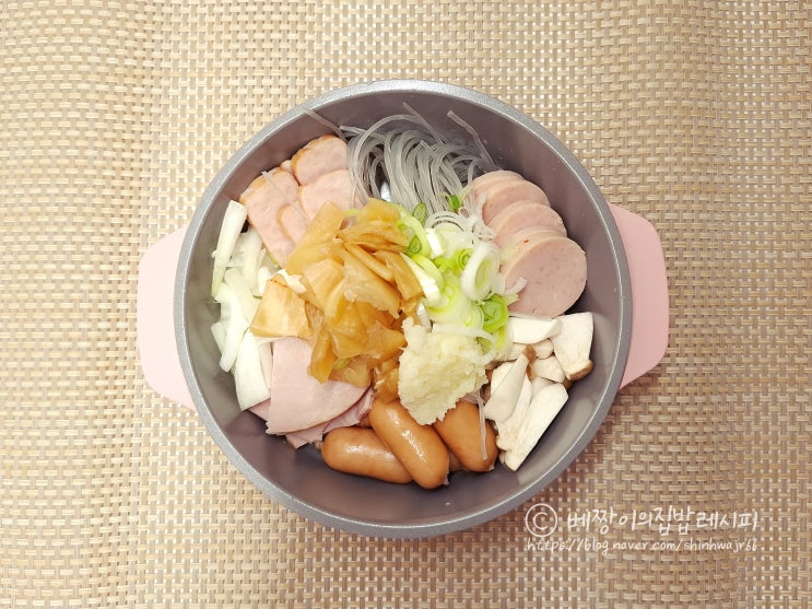  어린이 부대찌개 레시피 사골육수로 안 맵게 만들기