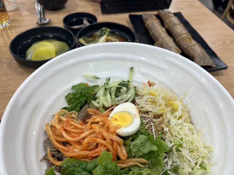 광화문 직장인들의 발길을 사로잡는 미슐랭 맛집 <광화문미진> (냉메밀, 비빔메밀, 메밀전병)