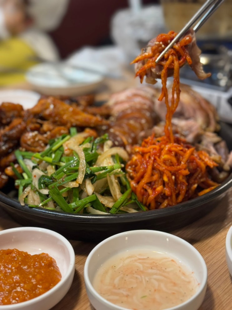  노원역 족발 맛집 윤씨네족보에서 반반족발로 든든한 한 끼