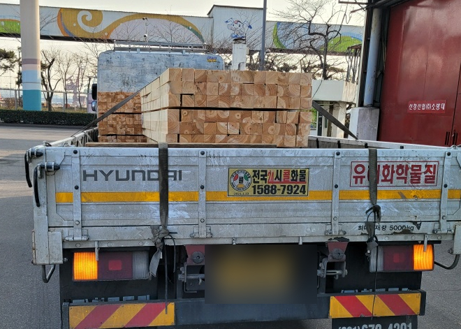  뉴송 각재 다루끼 투바이 오비끼(산승각) 받침목 대각재 12자 9자 6자 판매