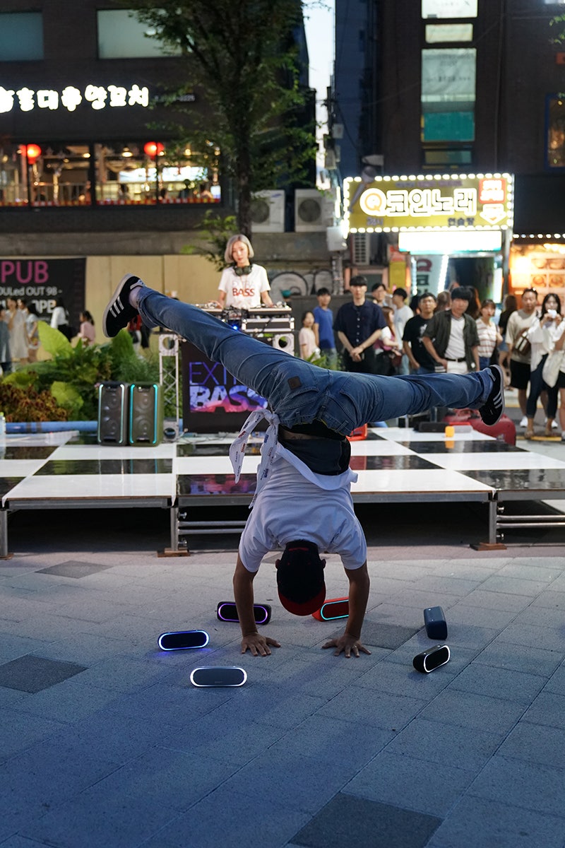 소니 블루투스 스피커 XB 시리즈와 함께한 깜짝 비보잉 공연 현장 공개! : 네이버 블로그