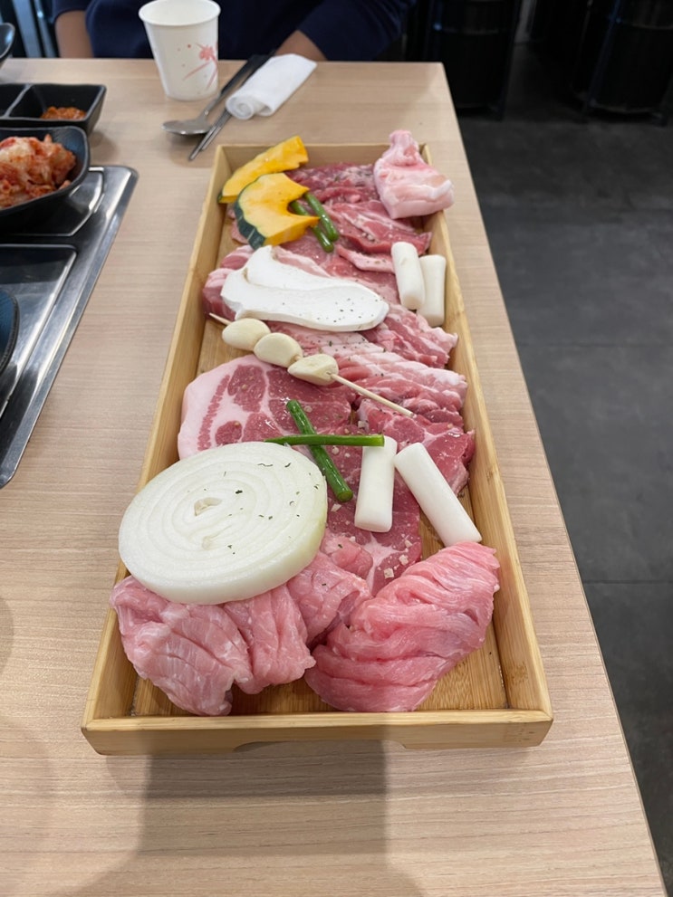 가성비 좋은 한돈스페셜 청당동 청년미트 소바우 정육식당 / 천안식후감