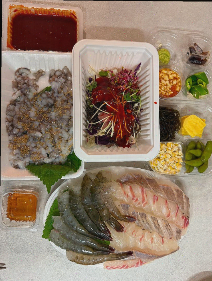  신선한 해산물 포장 전문점, 회선장에서의 특별한 점심