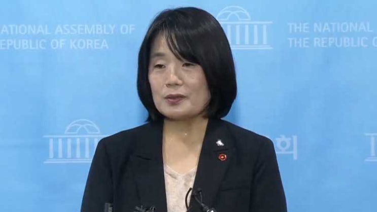윤미향, 서민 교수 상대 명예훼손 <b>손배소</b> 항소심서 <b>패소</b>