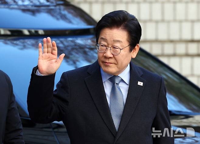 <b>이재명</b> '<b>선거법</b> 위반' <b>2심</b> 내달 26일 구형…이르면 3월 선고