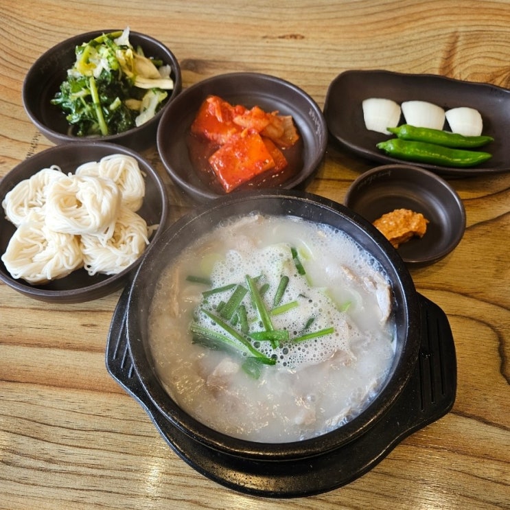  고향옥얼큰순대국 청라점 다녀왔어요!