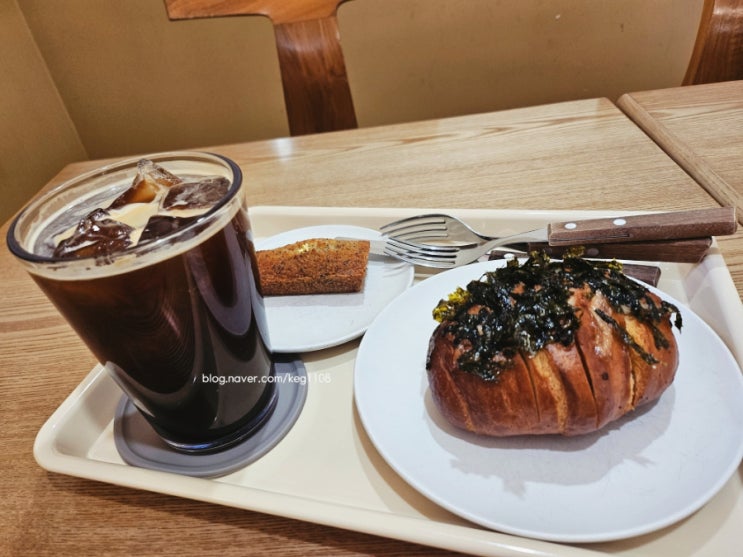  [카페] 서울 용산 빵앗간토끼 내돈내산 귀엽고 아기자기한 토끼굴 까페