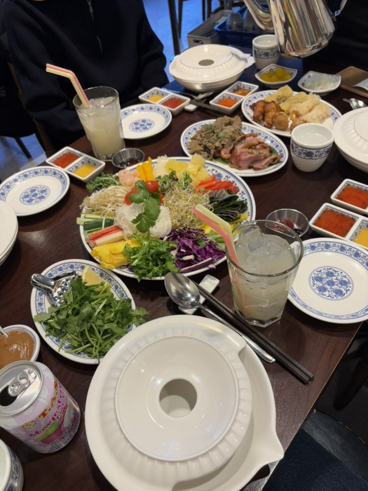  청라 맛집 베트남 현지의 맛 쌀국수와 월남쌈을 먹을 수 있는 띤뜨 청라본점