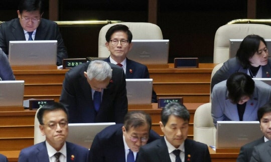 김문수 관련주 정치 테마주는 어디까지 오를까? ft. 김문수 장관 지지율