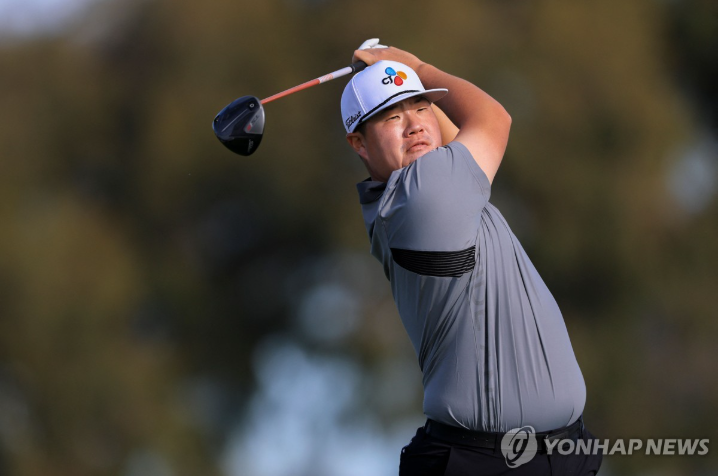 강풍 뚫은 <b>임성재</b>, PGA <b>파머스</b> 인슈어런스 2R 공동 <b>4위</b> '껑충'