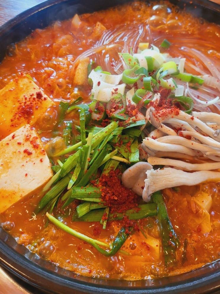  [연산동]잘익은 묵은지로 만든 김치찜 맛집 '댓기리닭돼지묵은지김치찜 연산점'