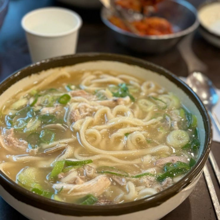  일산칼국수 본점  닭칼국수로 유명한 웨이팅 필수 일산맛집