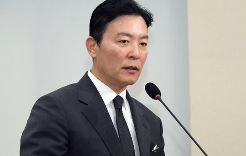 <b>김성훈 경호차장 구속영장</b> 재신청 <b>경호</b>처 <b>차장</b> 프로필 김건희