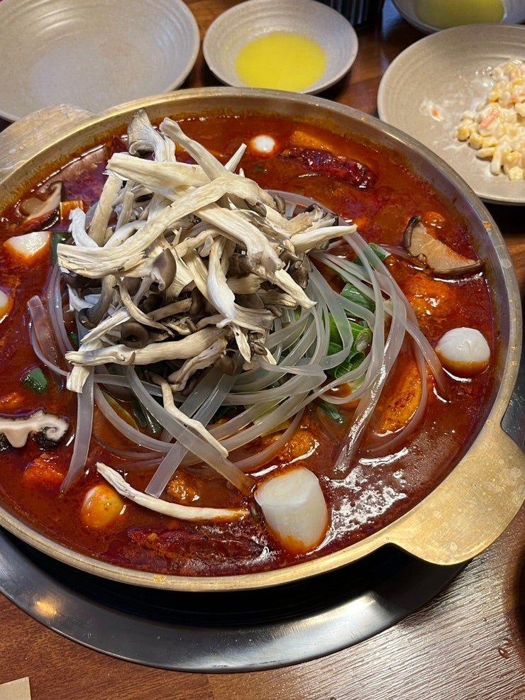  구미사곡 맛집 갈비볶음탕제작소 | 갈비찜과는 다른 매력의 이색적인 메뉴가 있는 곳