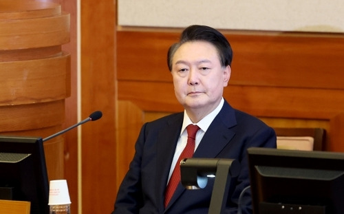 검찰, <b>윤석열 대통령 구속</b>기간 연장 다시 신청...불허시 주말 <b>기소</b>