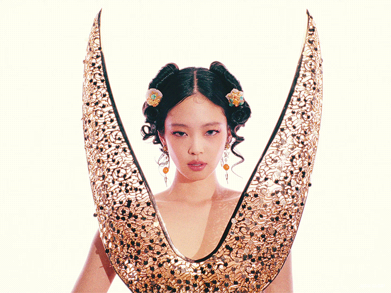 케이팝 선덕여왕의 한국적 오리엔탈리즘👑 블랙핑크 제니 ZEN 젠 뮤비 공개 움짤&가사 해석 (ft.신라시대 원화를 모티브로한 신라  금관장식을 착용한 제니) : 네이버 블로그