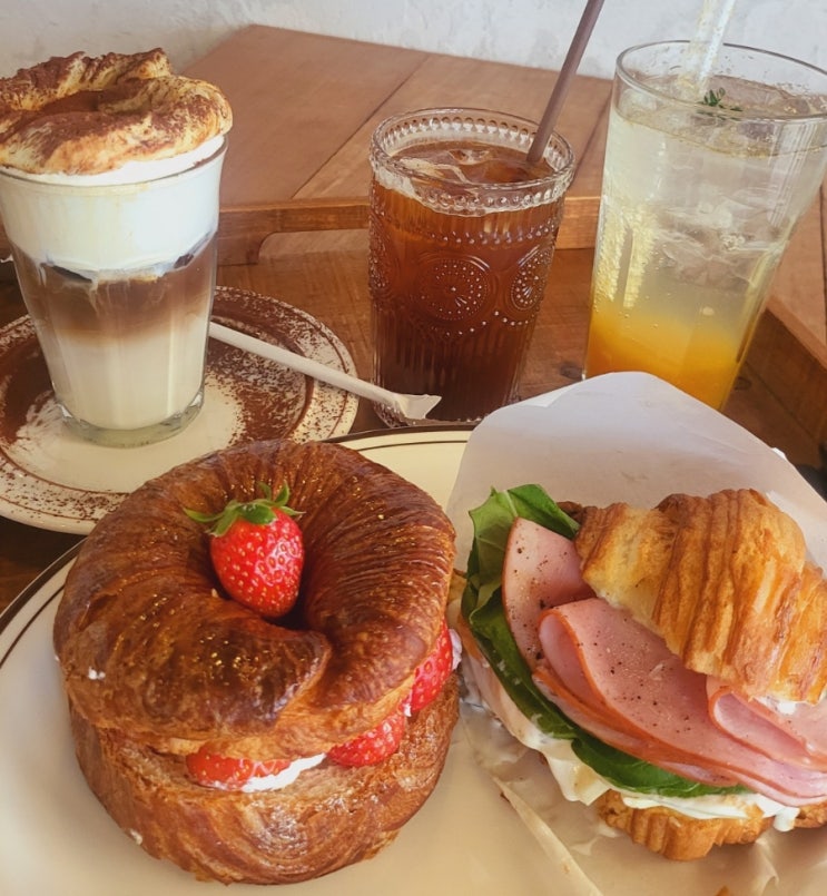  [안락동]애견동반 가능한 페스츄리 맛집 '몽벨쉘터 온천천카페거리점'