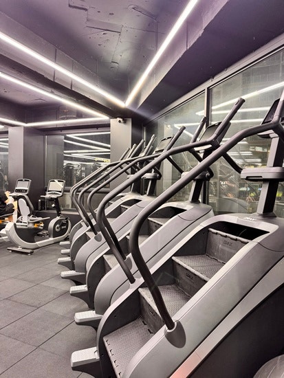  오산 헬스장 찾아 헤매지 말고 여기 VIP GYM 오산원동점 PT
