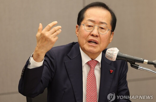 가상 <b>양자대결</b>… 홍준표·<b>오세훈</b>, <b>이재명</b>과 초접전