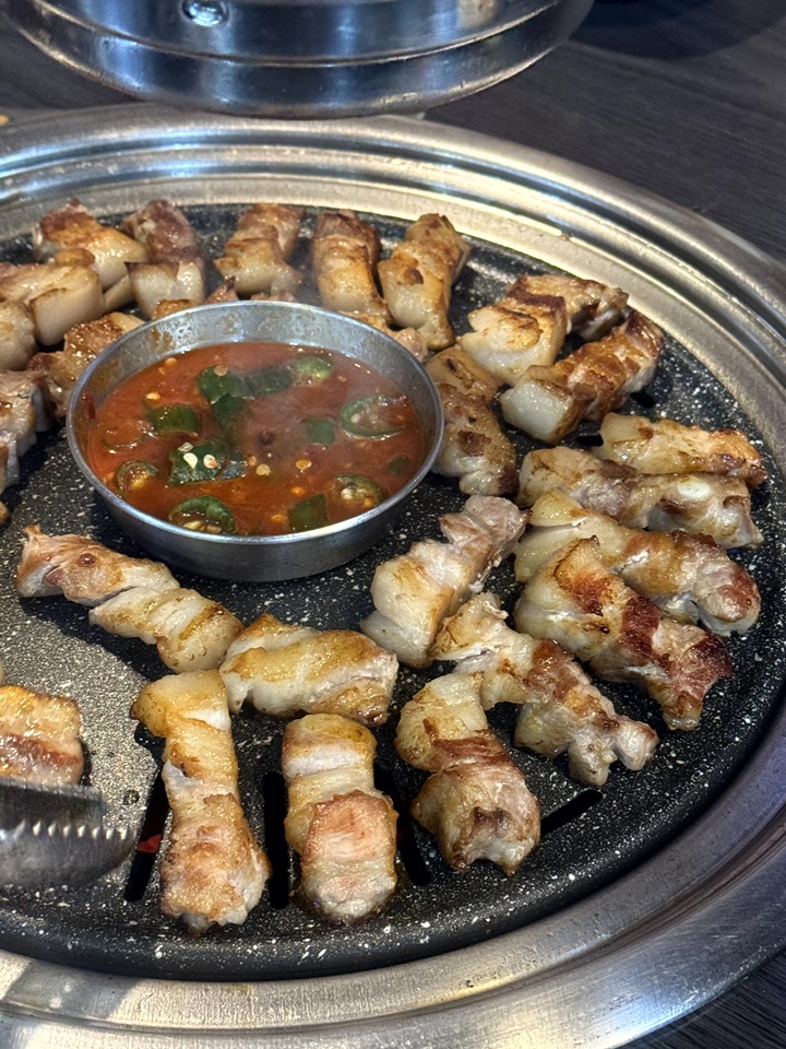  돈다발 면목동고깃집 육즙 팡팡 핫플