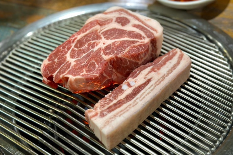  제주 여행｜제주도 흑돼지 찐맛집 '육계절' (공항 근처 현지인 맛집)