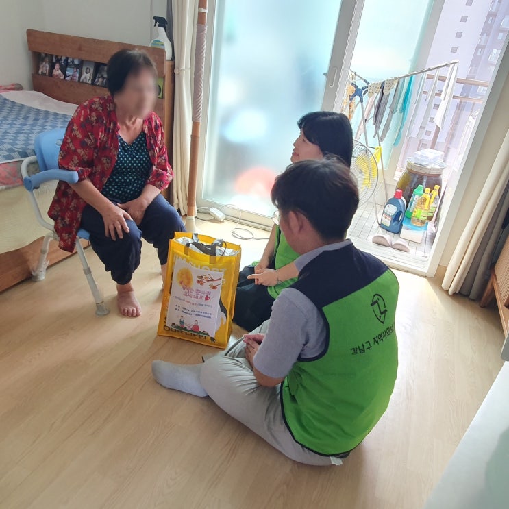 “어머니, 떡국은 드셨나요?” 뜻밖의 안부전화 고독사 막는다 “어머니, 떡국은 드셨나요?” 뜻밖의 안부전화 고독사 막는다